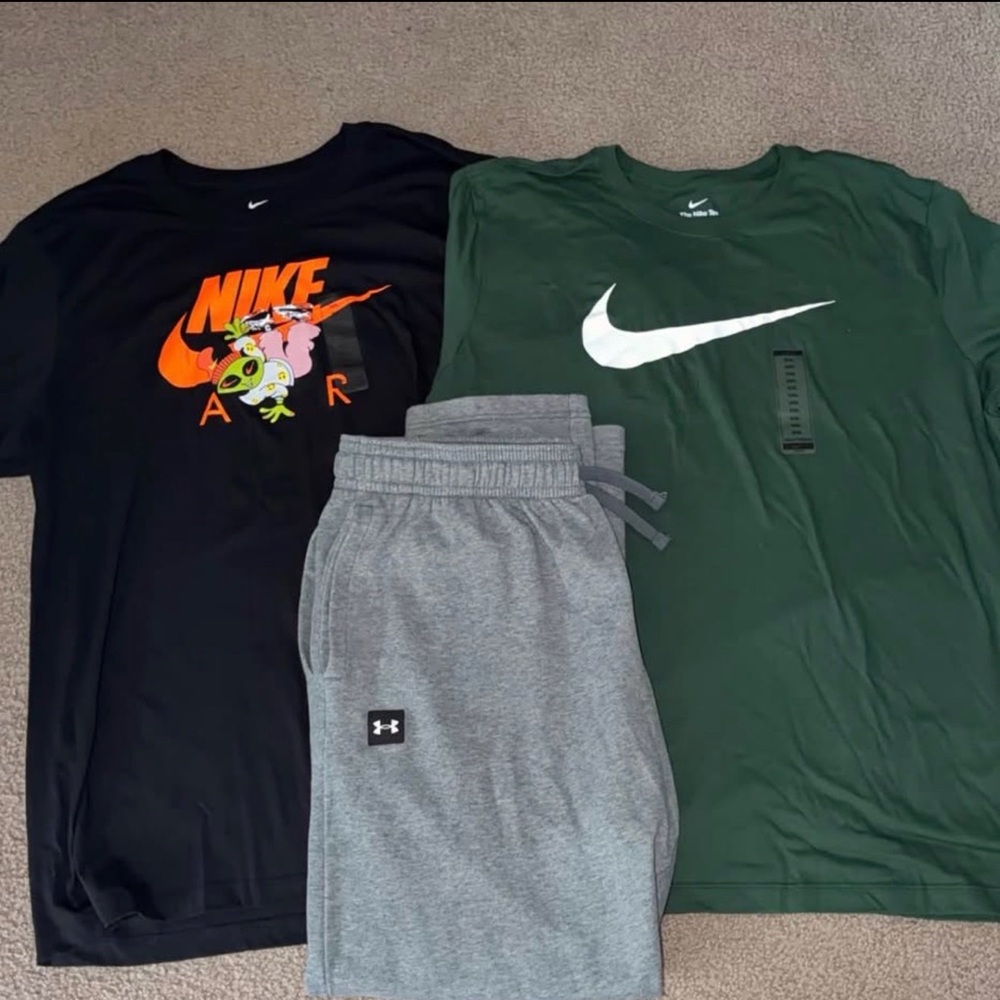 Men’s Clothing Bundle - Picture 1 of 6